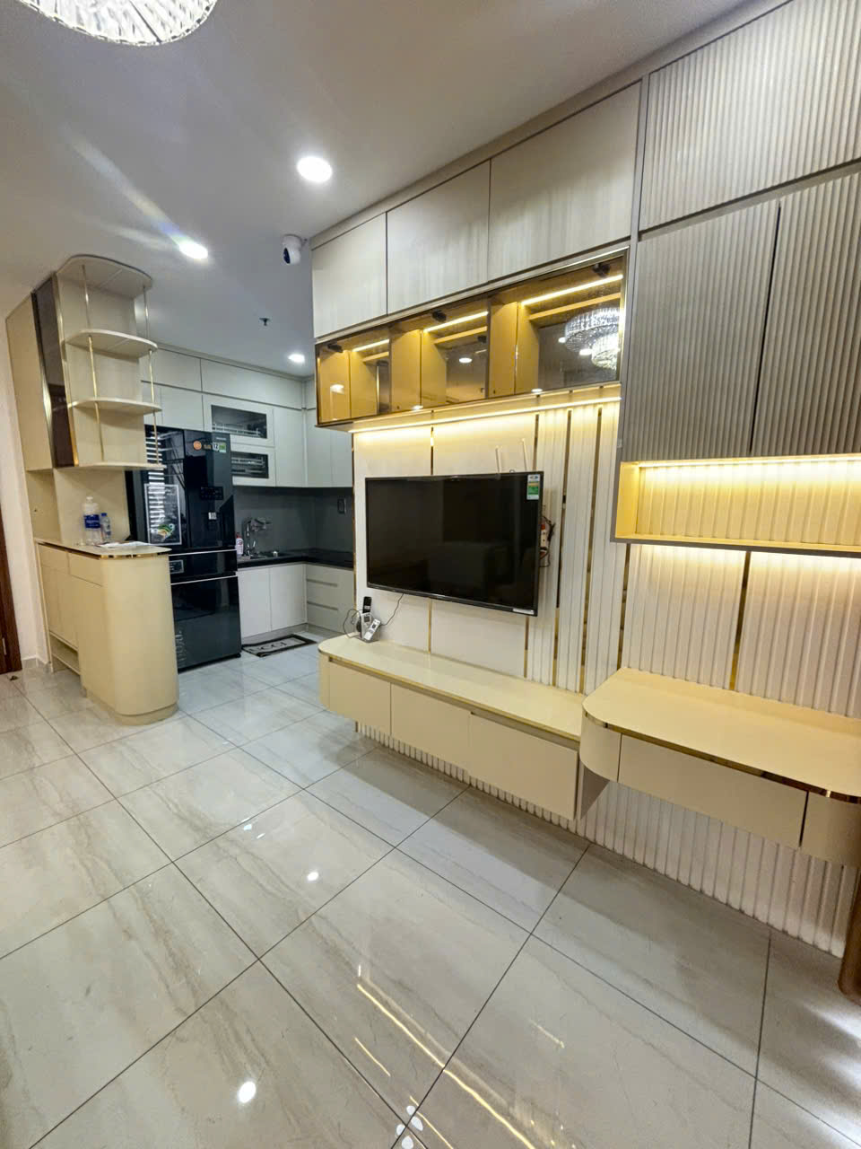 Cho thuê căn hộ 𝐇𝐀𝐏𝐏𝐘 𝐎𝐍𝐄 𝐂𝐄𝐍𝐓𝐑𝐀𝐋 2 𝐏𝐡𝐨̀𝐧𝐠 𝐍𝐠𝐮̉  KDC Phú Hoà, Thủ Dầu Một FULL nội thất