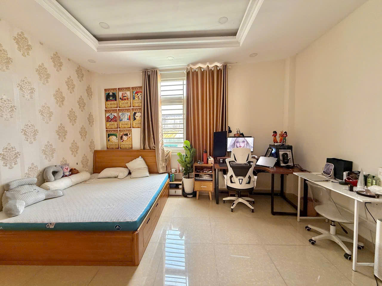CHỦ GẤP BÁN GIẢM 200TR – NHÀ ĐẸP 3 TẦNG SÁT GIGAMALL & ĐH LUẬT – ĐƯỜNG XE Ô TÔ 🔥