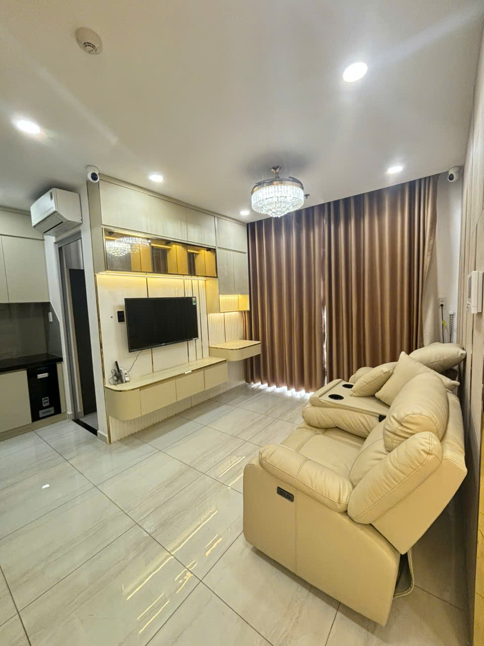 Cho thuê căn hộ 𝐇𝐀𝐏𝐏𝐘 𝐎𝐍𝐄 𝐂𝐄𝐍𝐓𝐑𝐀𝐋 2 𝐏𝐡𝐨̀𝐧𝐠 𝐍𝐠𝐮̉  KDC Phú Hoà, Thủ Dầu Một FULL nội thất