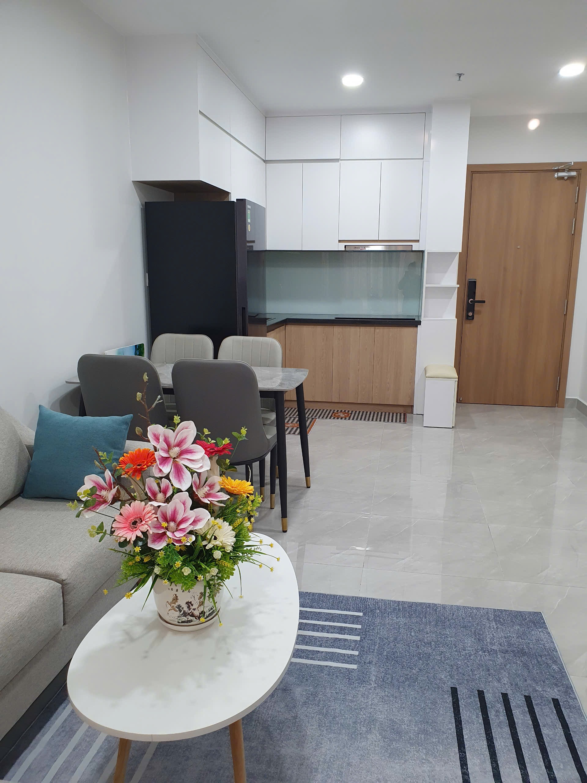 CHO THUÊ CĂN HỘ 1 PHÒNG NGỦ FULL NỘI THẤT – CHỈ CẦN XÁCH VALI VÀO Ở